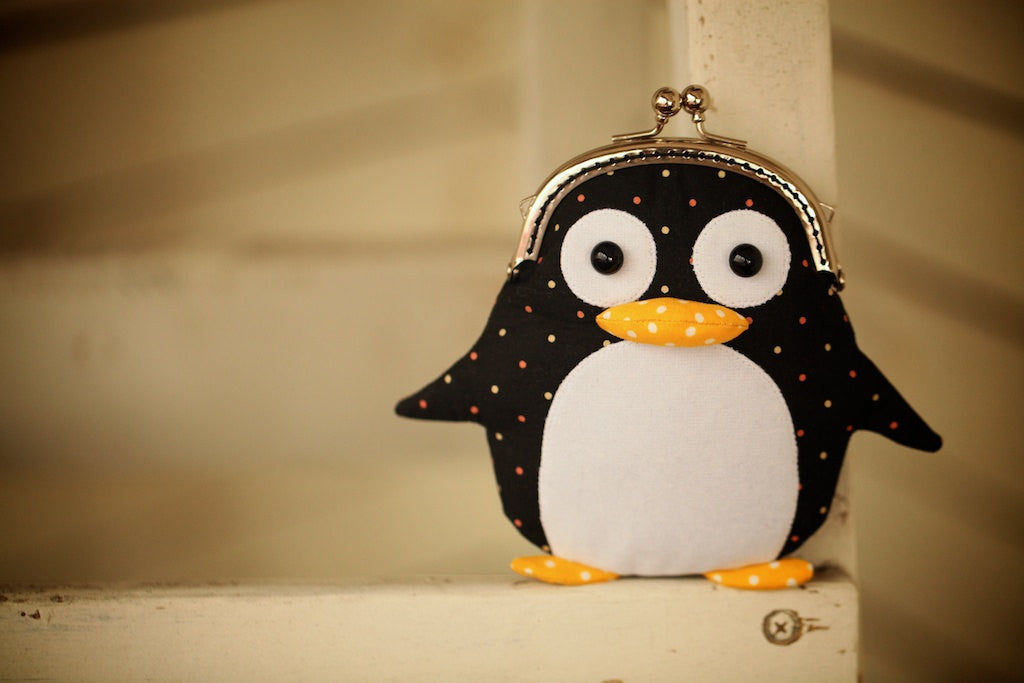 Cute little penguin card holder wallet