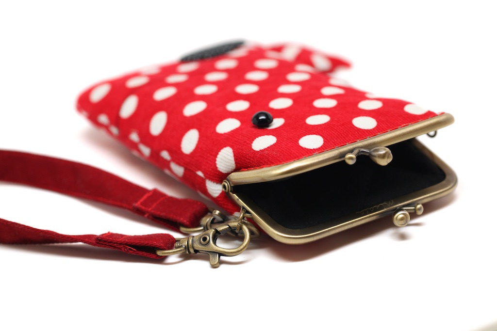 Rosy red whale smartphone kisslock sleeve